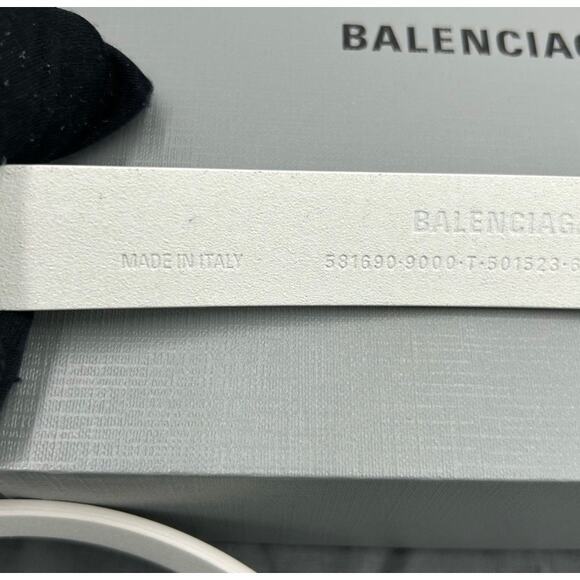 Women\'s Balenciaga BB white leather belt size 65 cm/26 inches made in Italy main image 6
